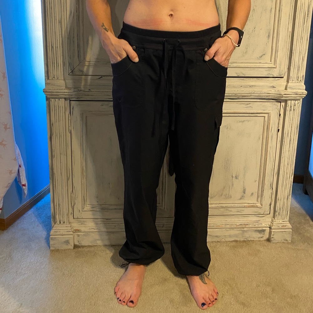 Longe pants. Super comfy!